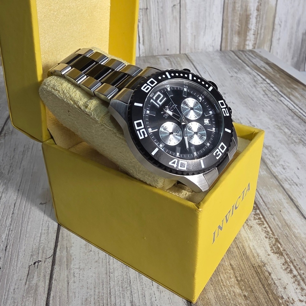 Invicta Pro Diver 17401 Mens Chronograph Black Dial Stainless Steel Watch 48mm